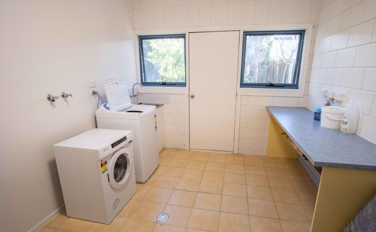 Phillip Island Off-Track Accommodation Кауес Екстериор снимка