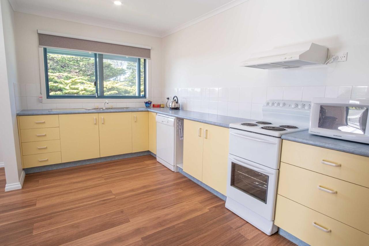 Phillip Island Off-Track Accommodation Кауес Екстериор снимка